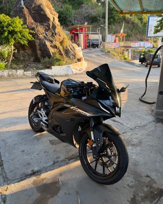 Yamaha YZF-R125 2024-Garanzia 7 anni-23000km