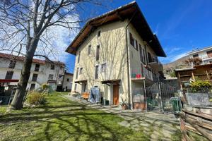 CASA SEMINDIPENDENTE A VALGIOIE