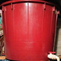 MASTELLONE TINO IN PLASTICA 350 LITRI