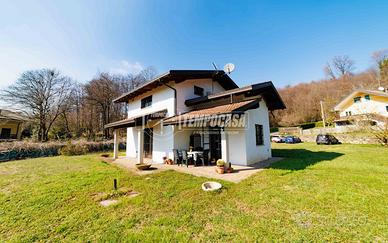 Villa a Vialfrè Via Circonvallazione 5 locali