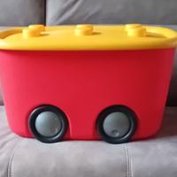 contenitore in plastica con coperchio