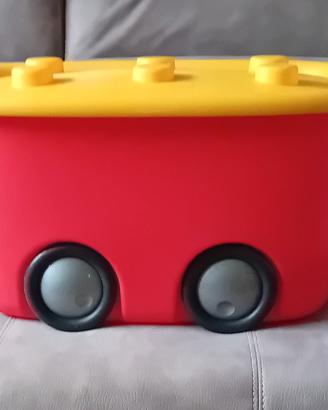 contenitore in plastica con coperchio