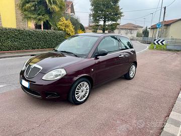 Lancia Ypsilon 1.4 GPL