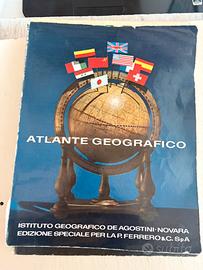2 x Atlante geografico uno della Ferrero