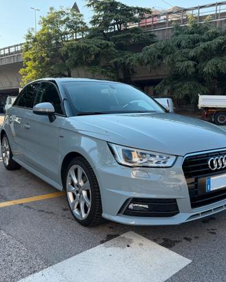 Audi A1 Sportback 1.0 tfsi 82cv