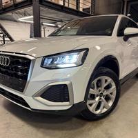 AUDI Q2 35 TDI S tronic Business Advanced