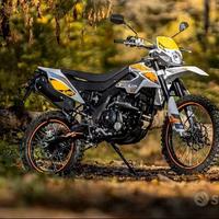 ENDURO UM DSR 125cc MOT. APRILIA LC