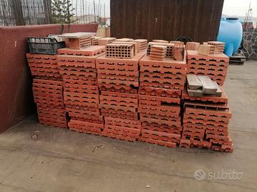 Mattonelle in plastica dura