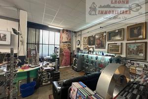 Immobile di 250 m² a Binasco