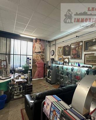Immobile di 250 m² a Binasco