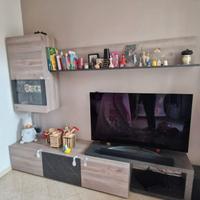 Parete attrezzata con Porta Tv