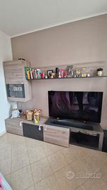 Parete attrezzata con Porta Tv