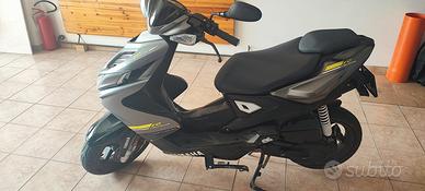 Yamaha Aerox 50 R