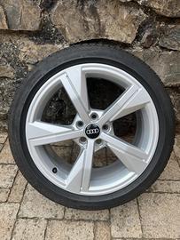 Cerchi e gomme Audi A1 (2021) 215/45 r17