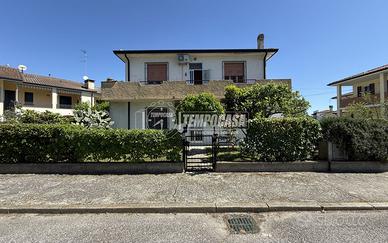 Appartamento a Comacchio 7 locali