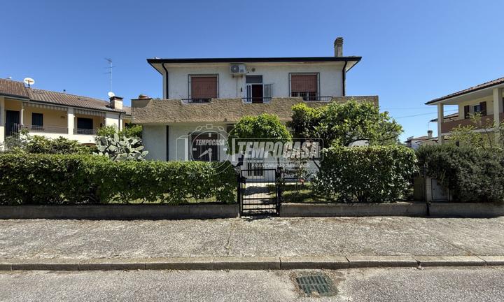 Appartamento a Comacchio 7 locali