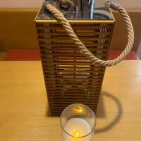 Lampada con candela a batteria.