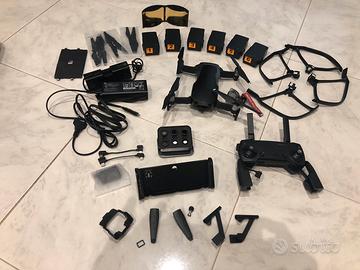 Mavic Air con 6 batterie, accessori e borse