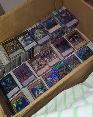 Lotto 12kg di carte Yu-Gi-Oh! con foil
