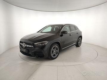 Mercedes-Benz GLA 180 AMG Line Adv Plus