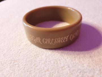 Bracciale donna in plastica color beige