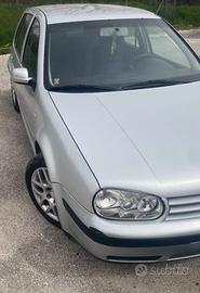 VOLKSWAGEN Golf 4ª serie - 2002