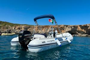 Gommone Nuova Jolly 5,5 metri + Motore + Carrello