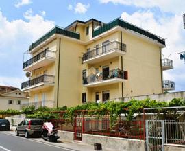 3 LOCALI A FALCONARA ALBANESE