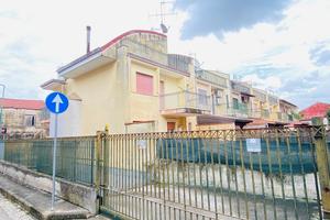 Villa capofila a Trentola Ducenta