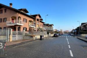 CINQUELOCALI, VIA ILARIA ALPI, PIANEZZA