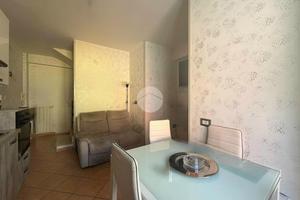 2 LOCALI A CASALNUOVO DI NAPOLI