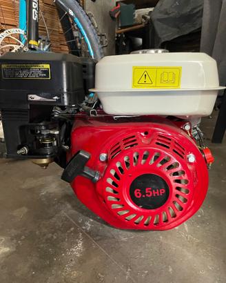 Motore benzina 6,5 HP 4 tempi funzionante