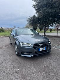 AUDI A3  SPORTBACK 1.6 TDI S-tronic