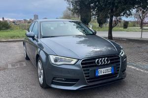 AUDI A3  SPORTBACK 1.6 TDI S-tronic