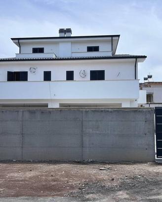 Villa di 150 m² con 4 locali a Roma