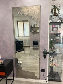 Arredamento per negozio parrucchiere