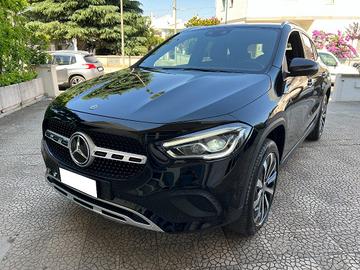 MERCEDES-BENZ GLA 200 d Automatic