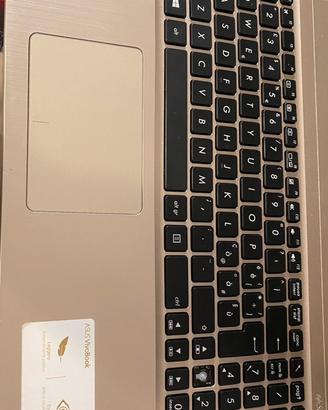 computer portatile ASUS