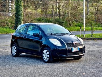 Toyota Yaris 1.0 3 porte Sol 2007-E4 Manuale NEO.