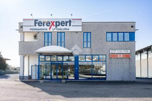 CAPANNONE A PESCANTINA