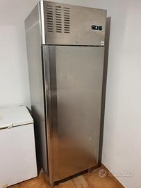 Armadio frigo inox 