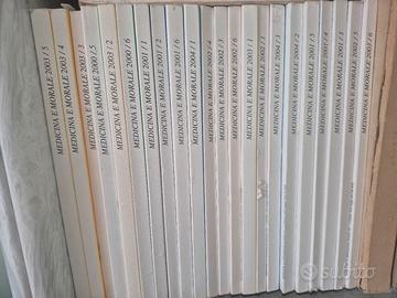 Stock 22 Libri medicina e morale