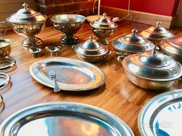 Set di Casseruole e zuppiere in Peltro