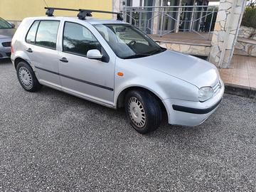 VOLKSWAGEN Golf 4ª serie - 1998