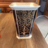 Vaso in porcellana Goebel