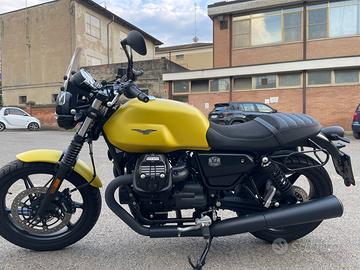 Moto Guzzi V7 IV 850 - 2022
