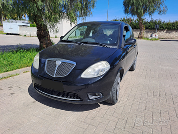 Vendo Lancia Y