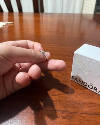 Anello pandora con diamante solitario obliquo