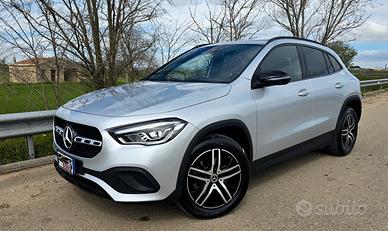 MERCEDES GLA 220d 190cv 4MATIC NIGHT EDITION