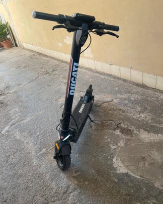 Monopattino ducati pro 3